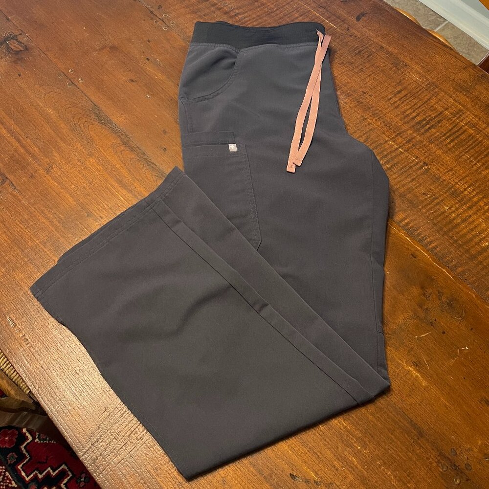 FIGS Charcoal Kade Scrub Pants (pink ties) (L/T)